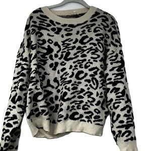 Sweet Lovely woman's sz S animal print cropped tan black cozy comfy winter top